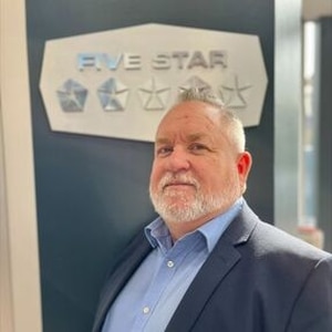 Sean Russett Directeur général