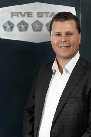 Simon Mertick Directeur de service