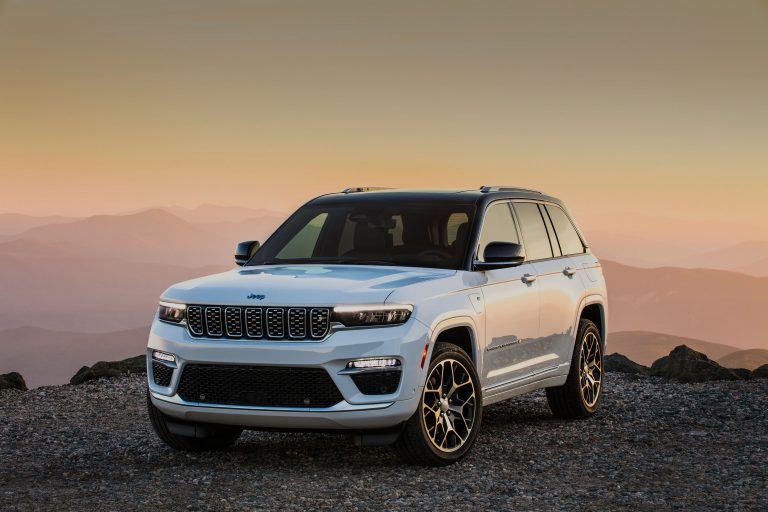Le Grand Cherokee 2022 : fiable sur route et hors route